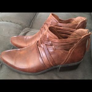 BareTrap Goldie Ankle Boots